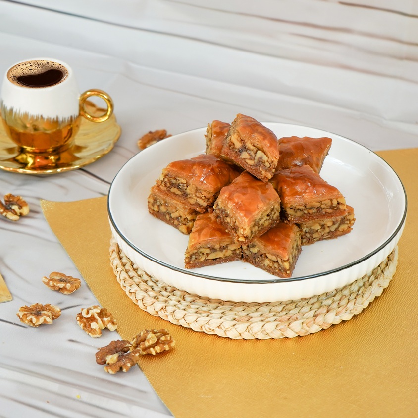 Walnut baklava