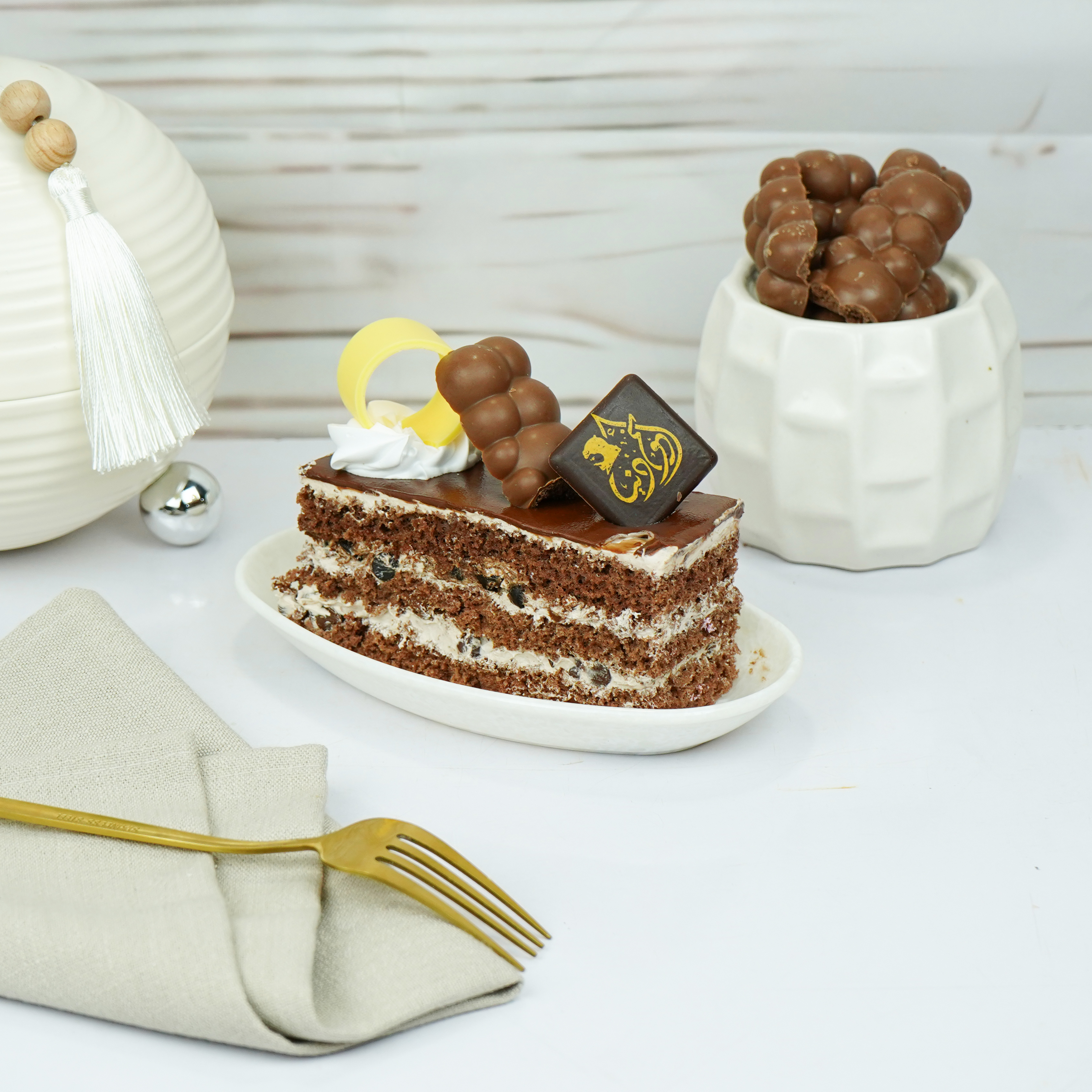  Special Bubbly Cake Pieces