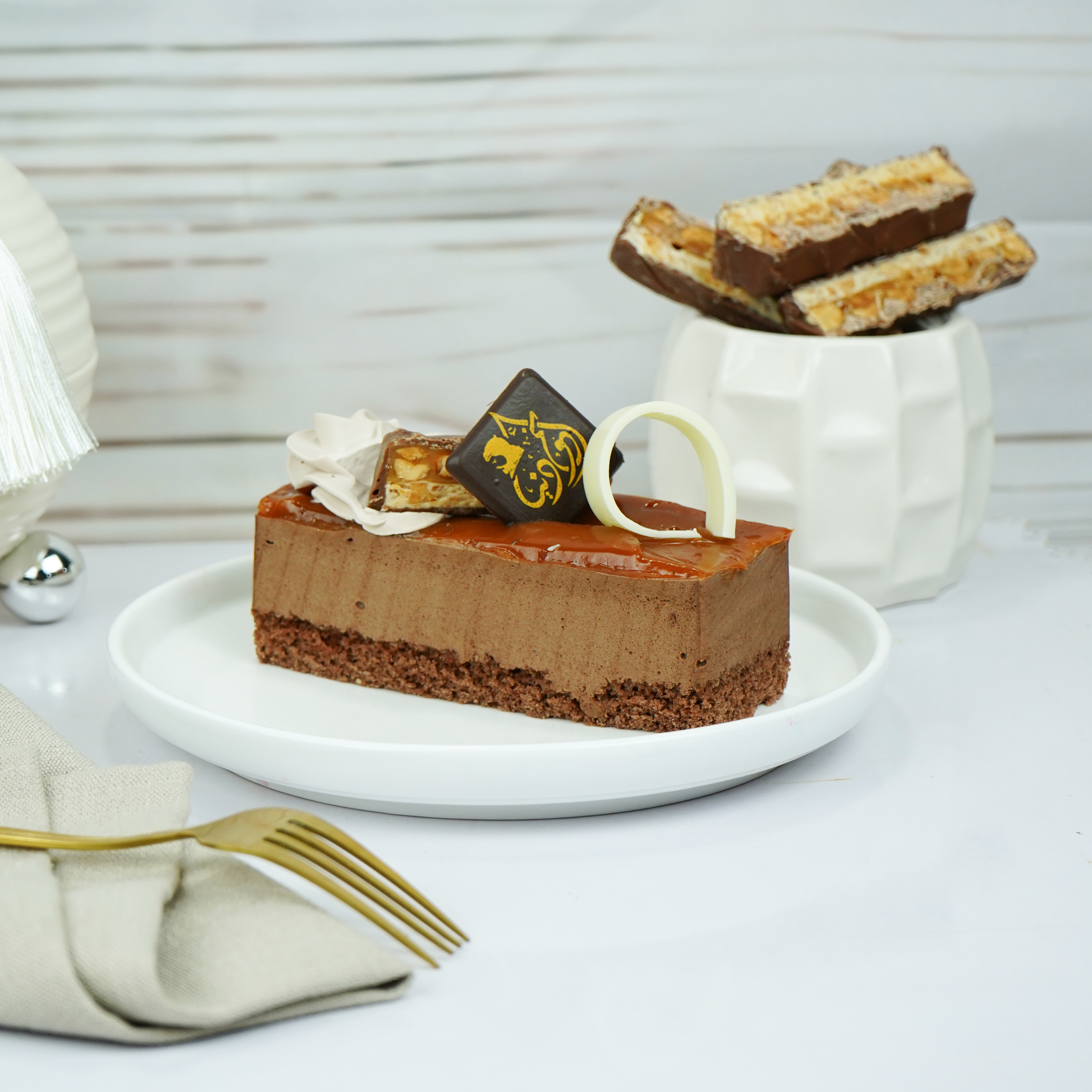 Snickers Cake mouses Pieces